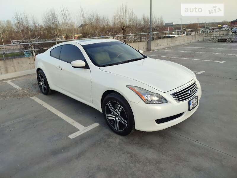 2010 infiniti g37