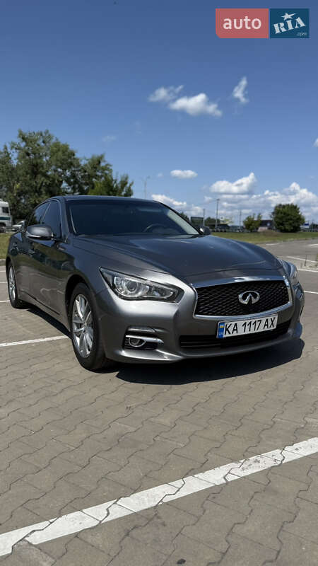 2016 infiniti q50