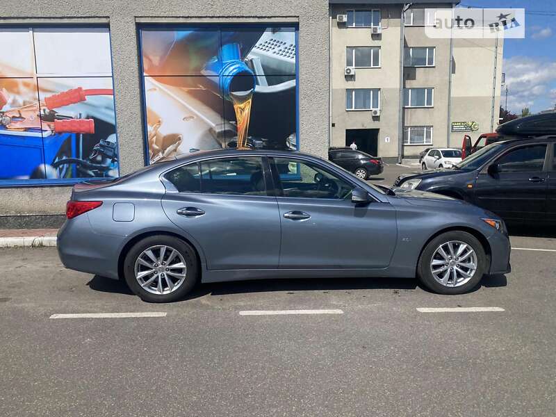 2016 infiniti q50