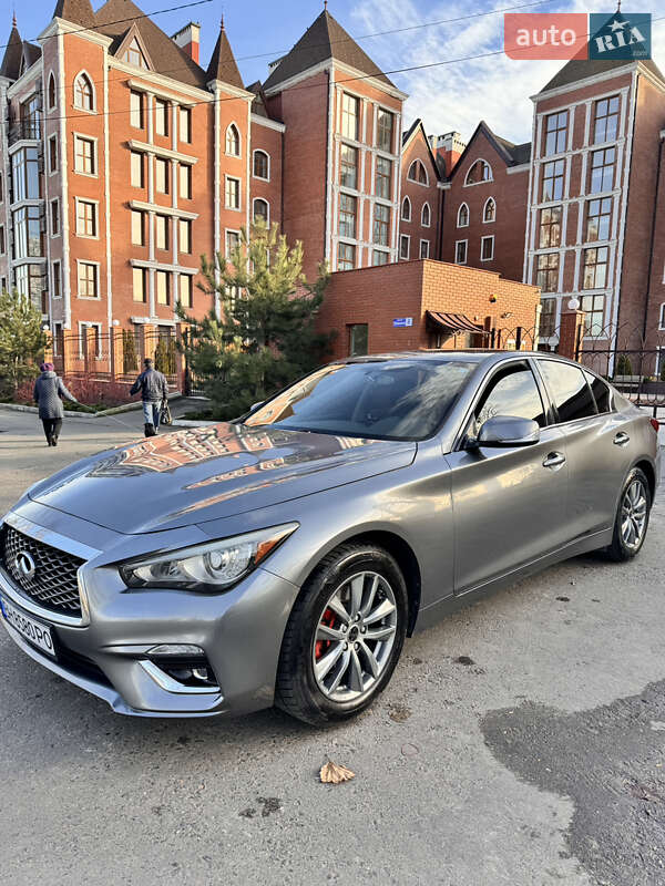 2018 infiniti q50