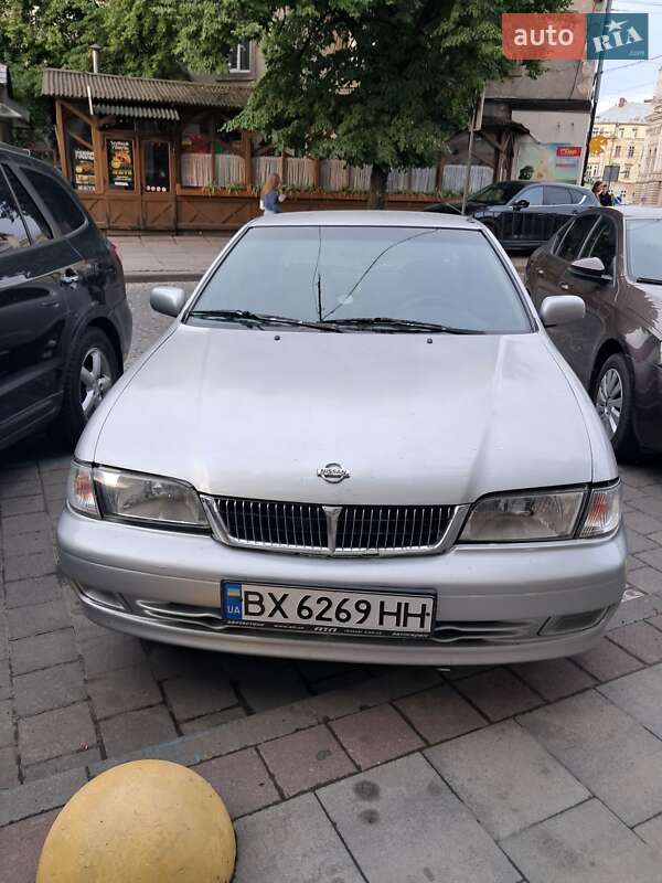 1999 nissan sunny