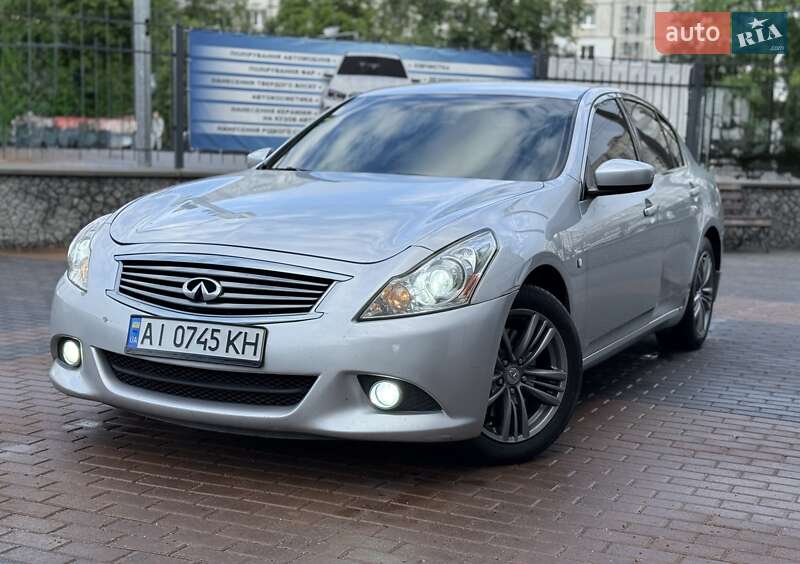 2011 INFINITI G25