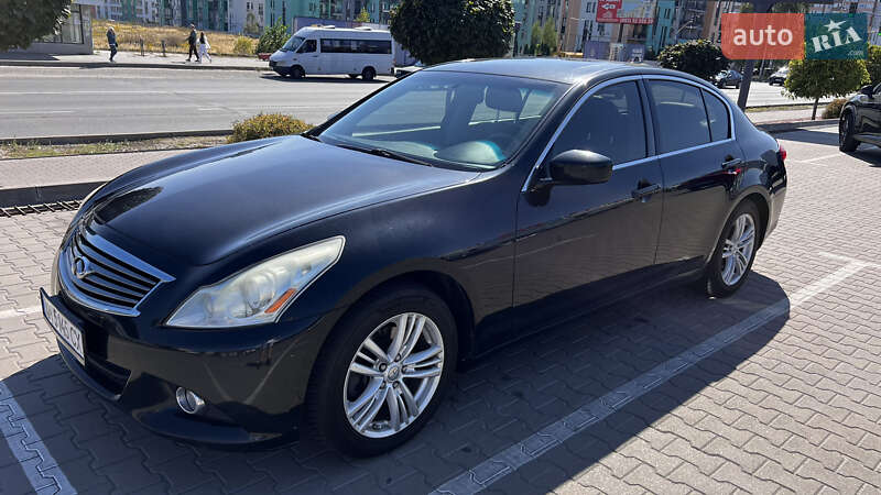 2011 infiniti g25
