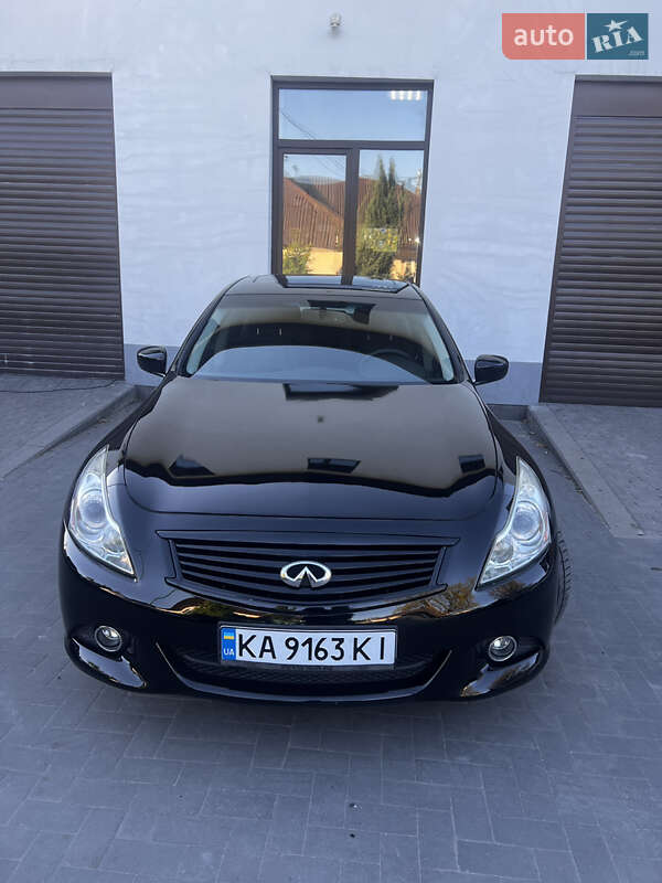 2011 infiniti g25