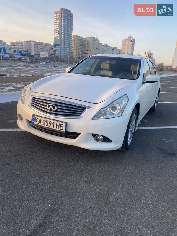 2012 infiniti g25
