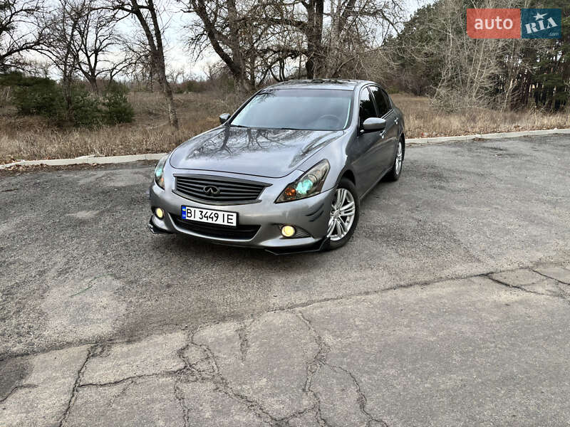 2012 infiniti g25