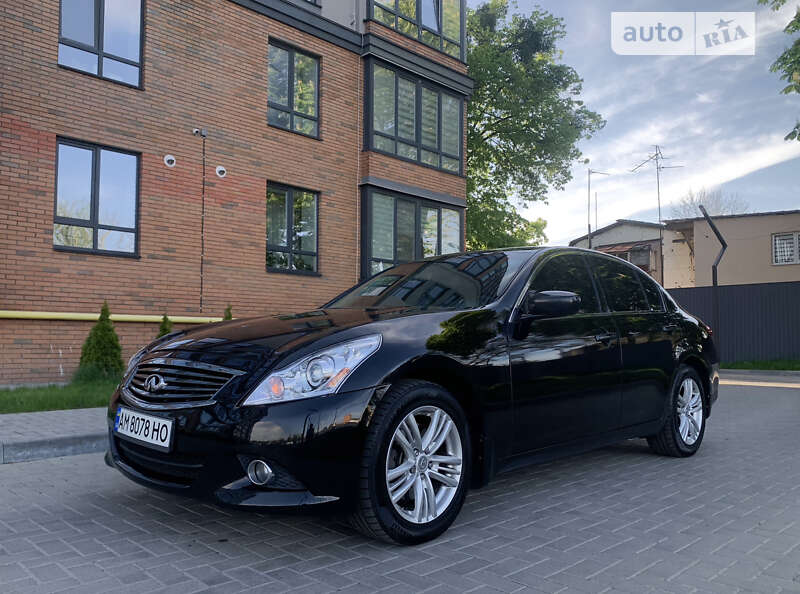 2010 infiniti g25