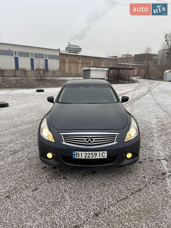 2012 infiniti g25