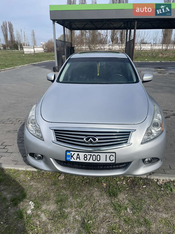 2012 infiniti g25