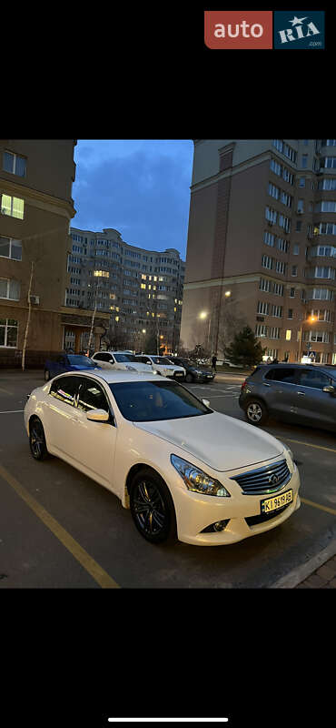 2012 infiniti g25