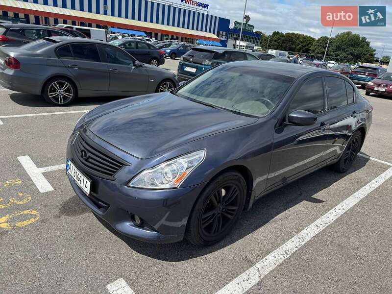 2010 infiniti g25