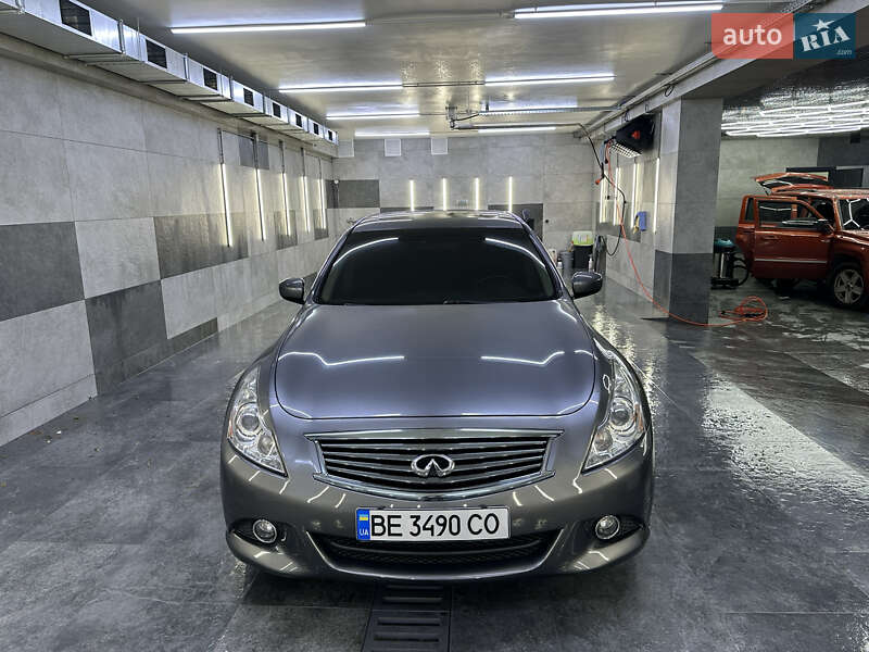 2011 infiniti g25