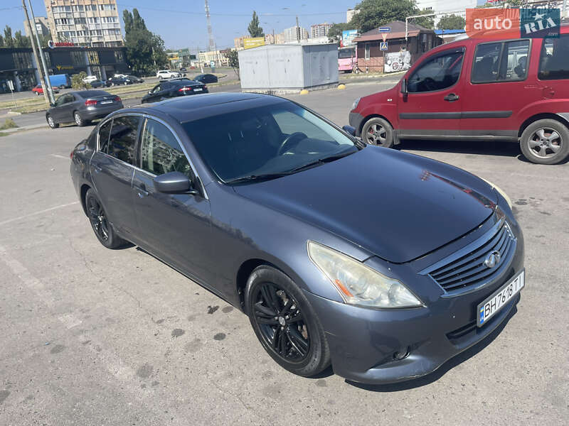 2010 infiniti g25