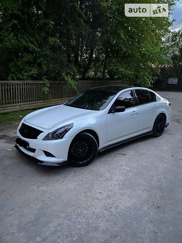 2012 infiniti g25