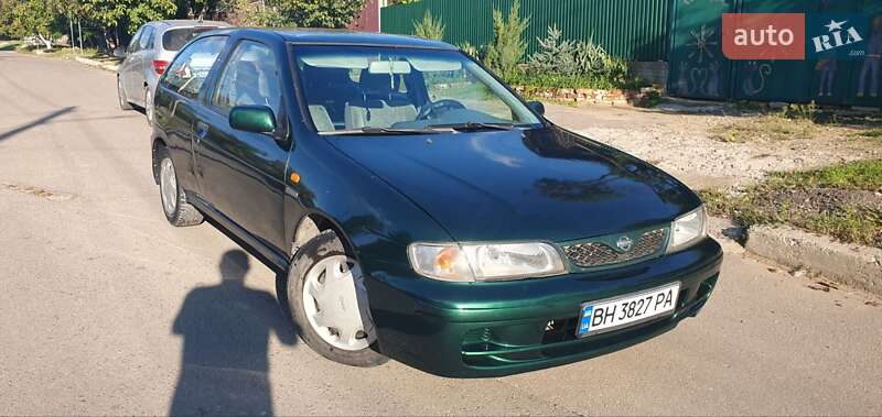 1996 nissan almera