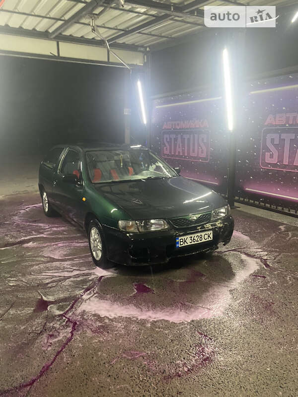 1998 nissan almera
