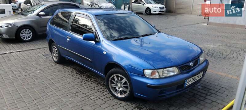1998 nissan almera