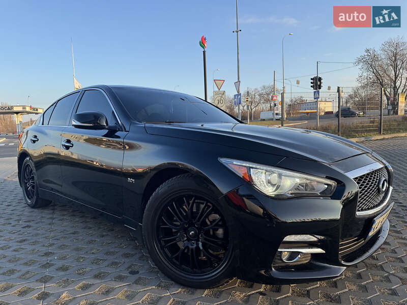 2016 infiniti q50