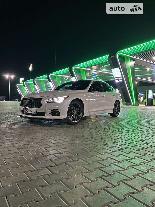 2016 infiniti q50