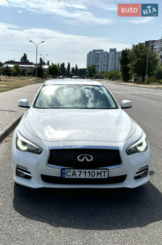 2017 infiniti q50