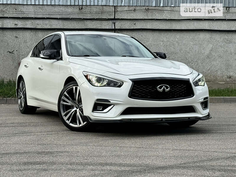 2017 infiniti q50