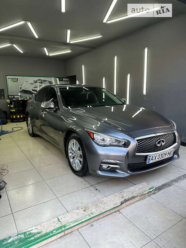 2016 infiniti q50