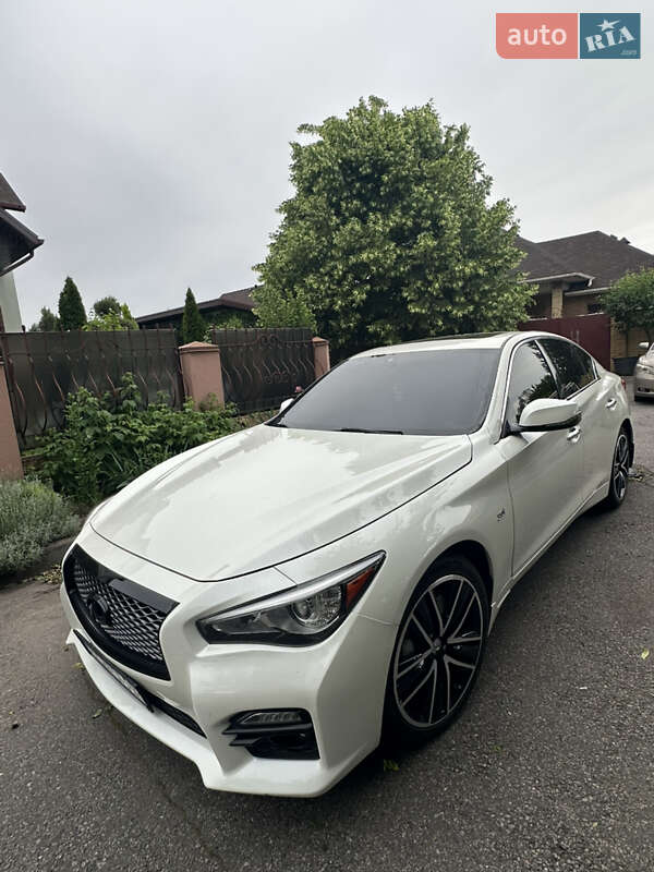2016 infiniti q50
