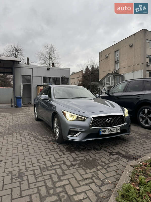 2019 infiniti q50