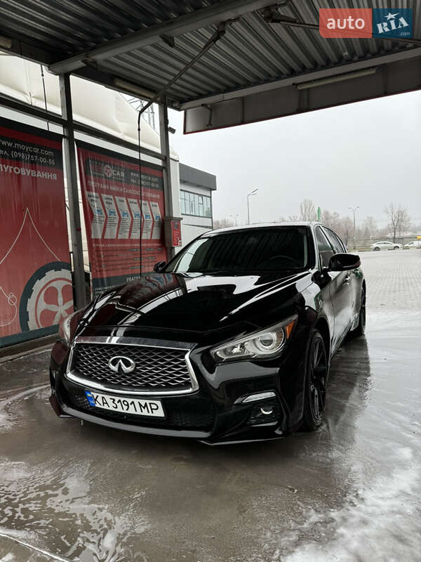 2016 infiniti q50