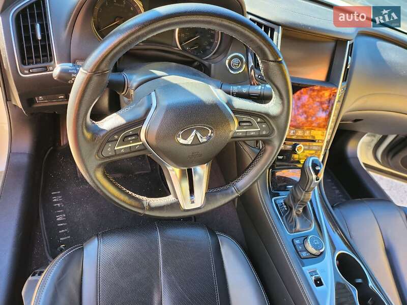 2017 infiniti q60