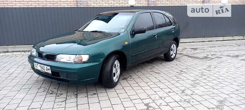 1997 nissan almera