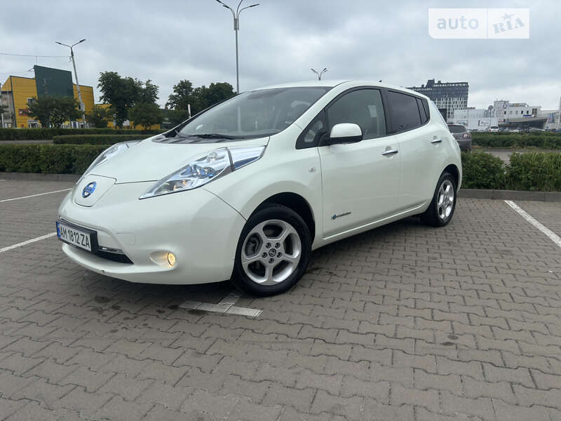 2011 nissan leaf