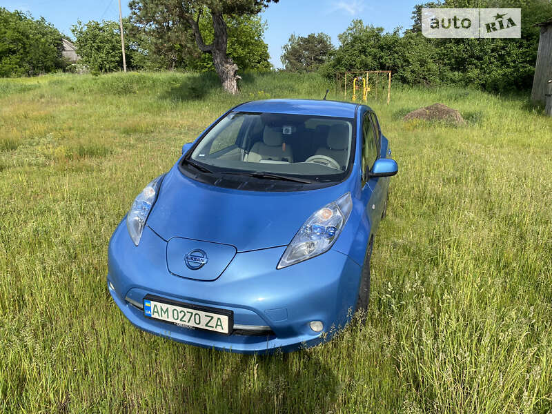 2011 nissan leaf