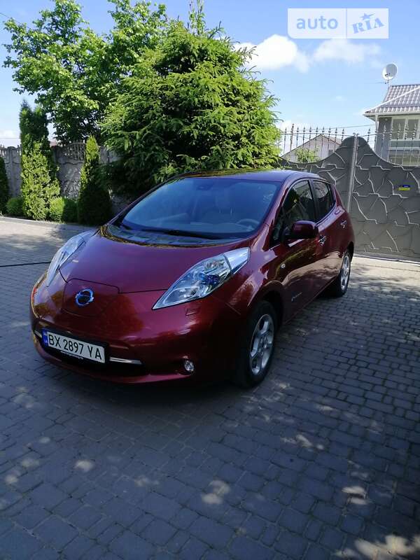 2011 nissan leaf