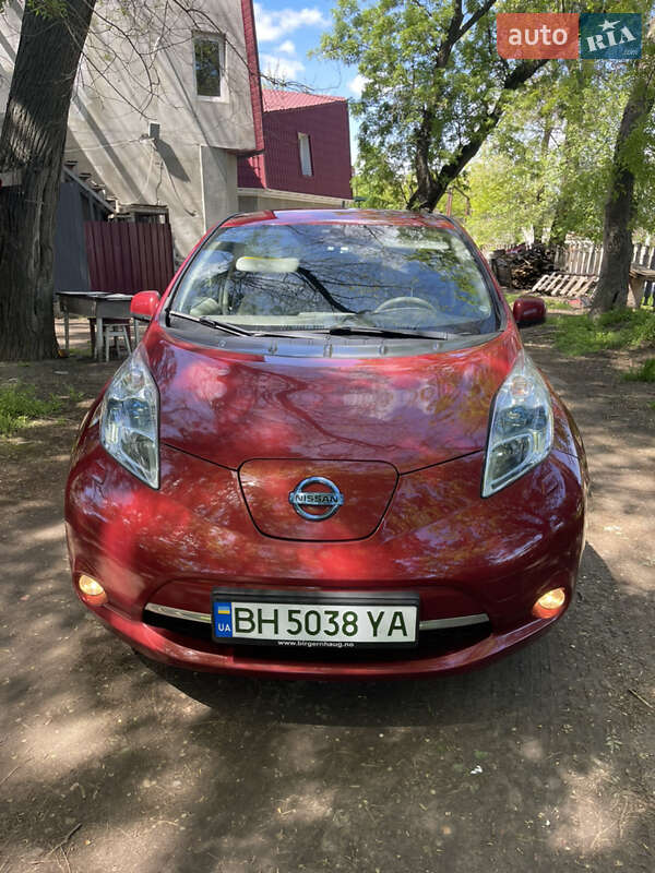 2011 nissan leaf