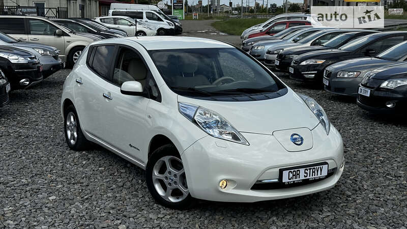 2011 nissan leaf