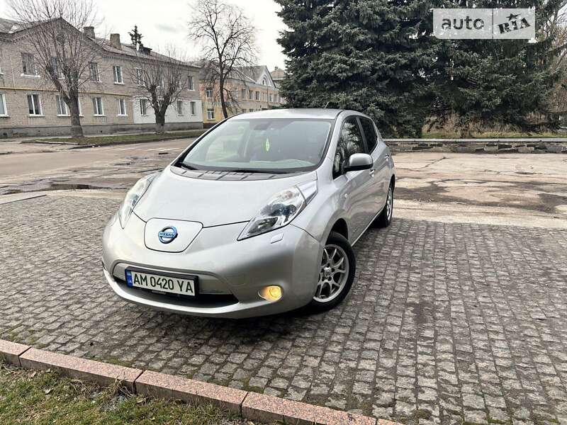 2012 nissan leaf