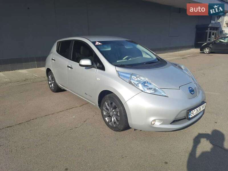 2011 nissan leaf
