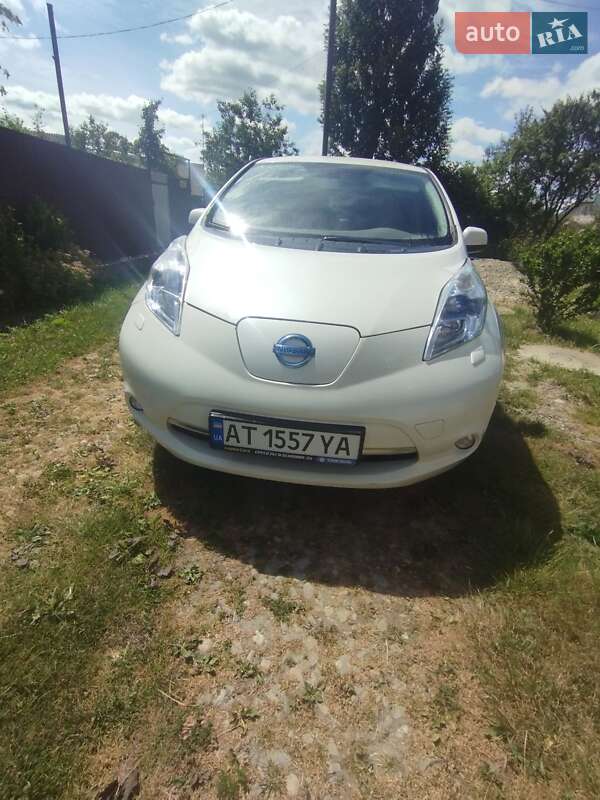 2011 nissan leaf
