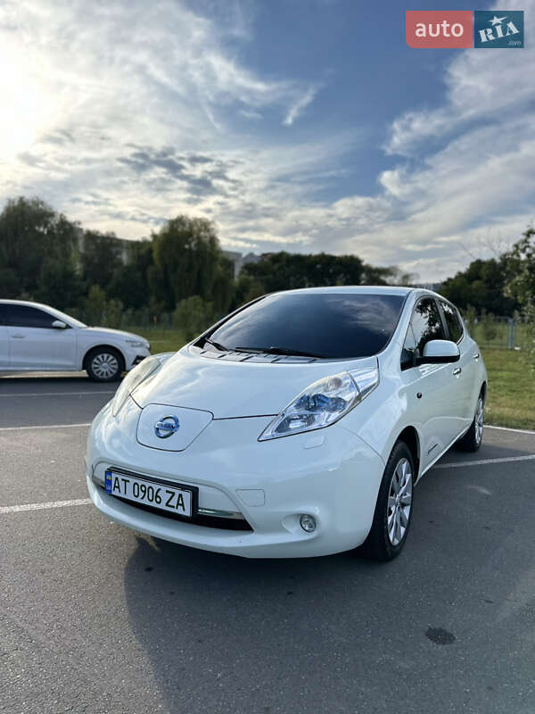 2011 nissan leaf