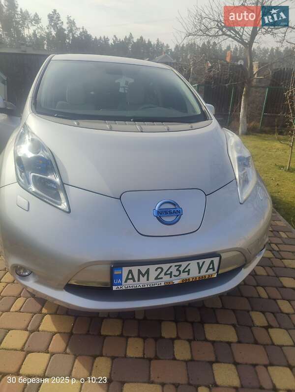 2012 nissan leaf