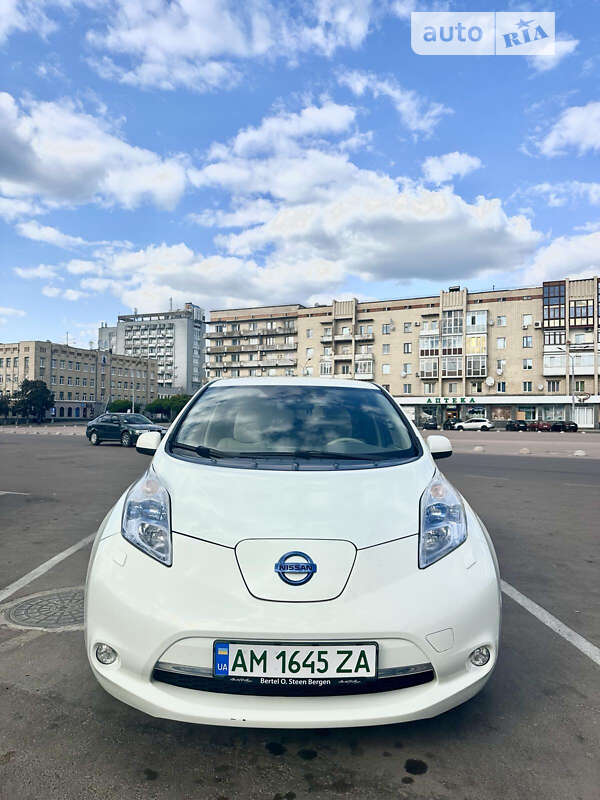 2012 nissan leaf