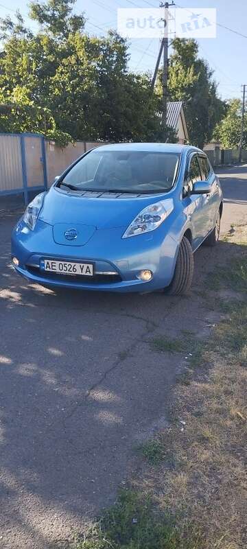 2011 nissan leaf