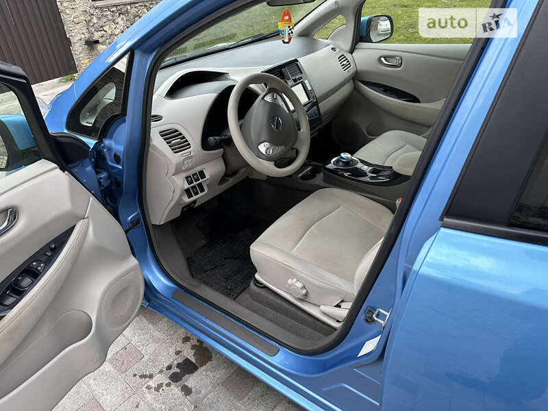 2012 nissan leaf