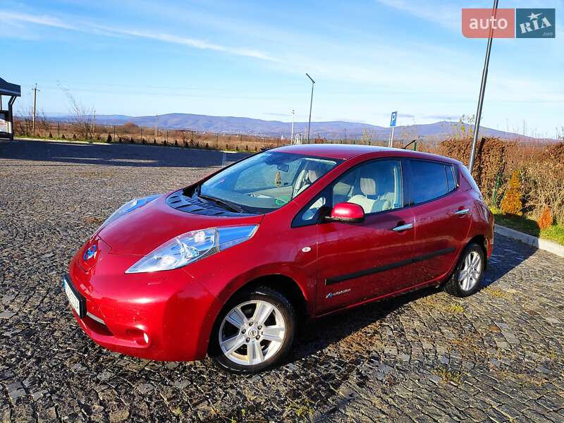 2012 nissan leaf