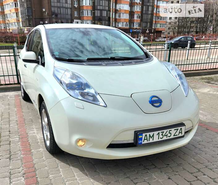 2012 nissan leaf