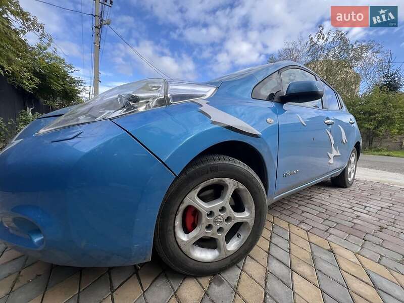 2012 nissan leaf