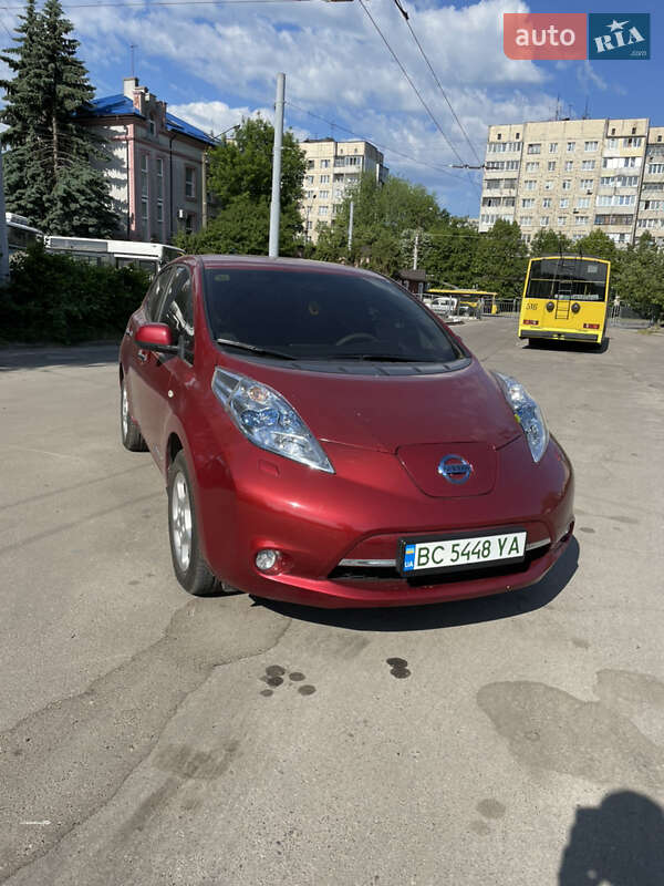 2012 nissan leaf