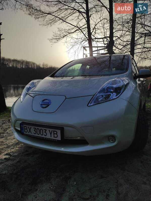 2012 nissan leaf