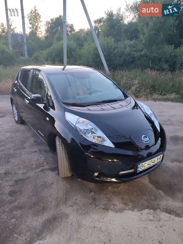 2012 nissan leaf
